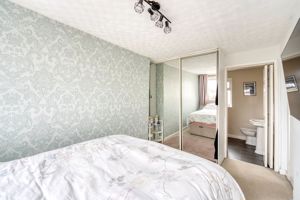 Photo 25- click for photo gallery